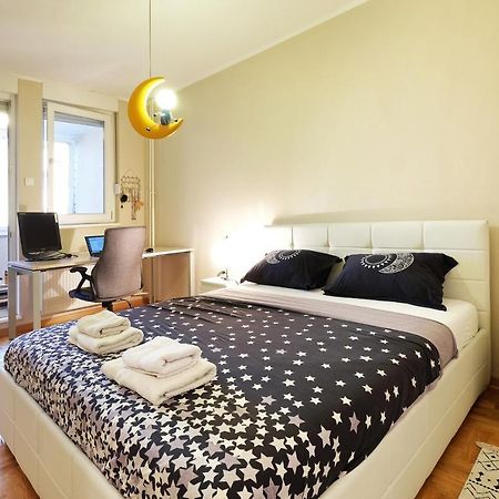 Sky City View Apartment & Big Terrace Belgrado Exterior foto